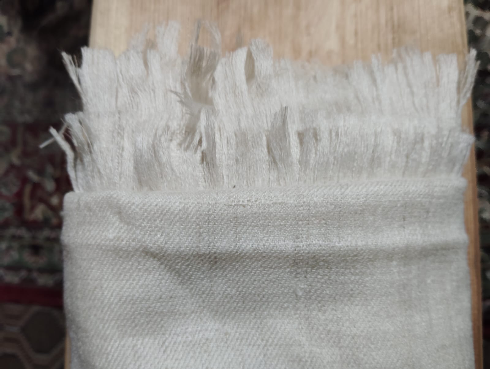 Kashmir Pashmina shawl with GI-related product identification